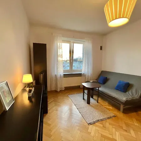 Old Town Apartment *